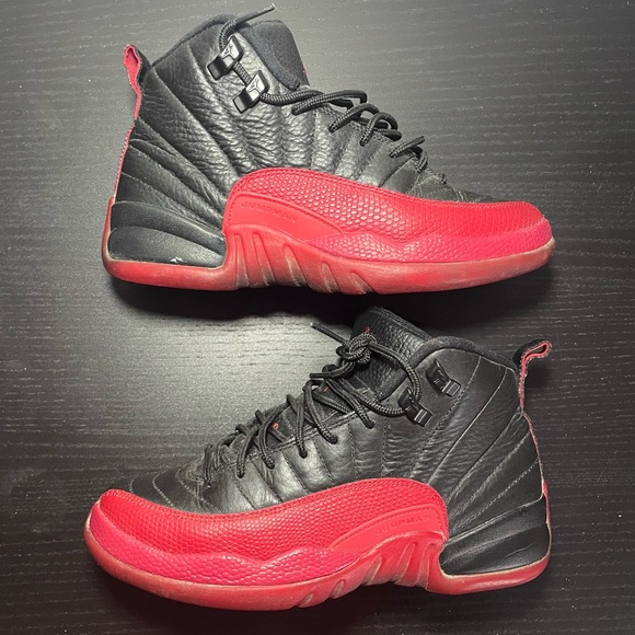 Jordan 12 Retro Flu Game (2016) (GS) Size 4.5Y / 6W - Picture 1 of 9
